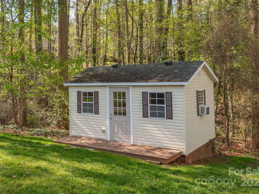 125 Cove Creek Loop, Mooresville, NC 28117.  MLS# CAR4243295, YatesRealty ID 6051. 