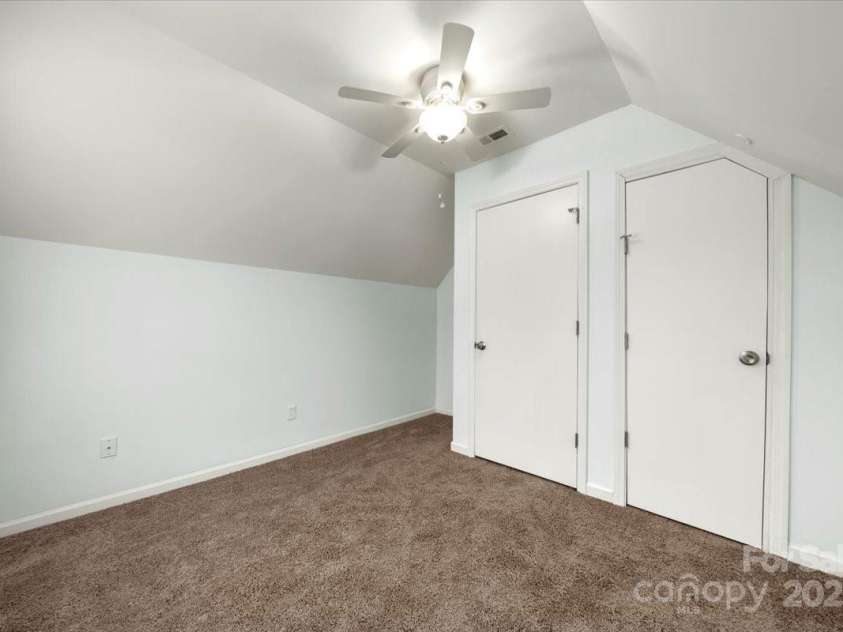 3320 Alderknoll Court, Charlotte, NC 28216.  MLS# CAR4242759, YatesRealty ID 6052. 