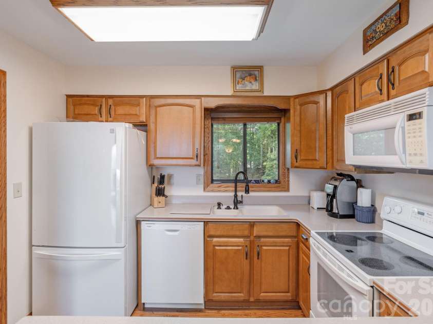 524 Three Mile Knob Road, Pisgah Forest, NC 28768.  MLS# CAR4361023, YatesRealty ID 6052. Kitchen
