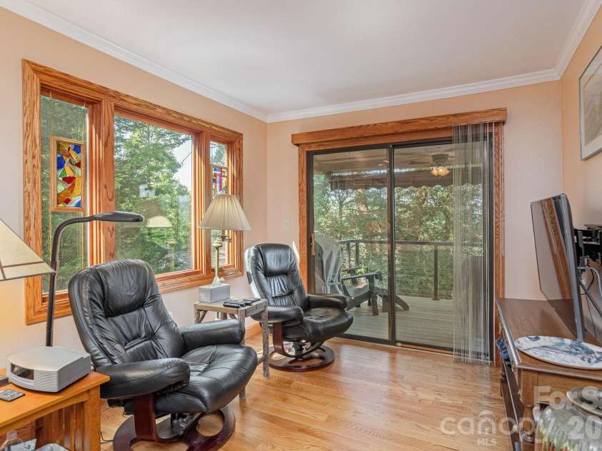 524 Three Mile Knob Road, Pisgah Forest, NC 28768.  MLS# CAR4361023, YatesRealty ID 6052. Spacious Primary sitting area