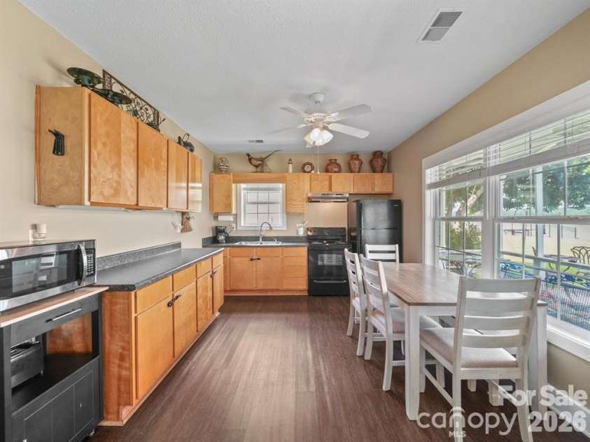 275 Waters Edge Drive, Winnsboro, SC 29180.  MLS# CAR4361923, YatesRealty ID 6053. 
