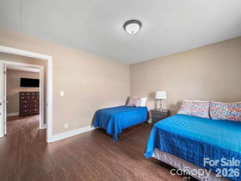 275 Waters Edge Drive, Winnsboro, SC 29180.  MLS# CAR4361923, YatesRealty ID 6053. 