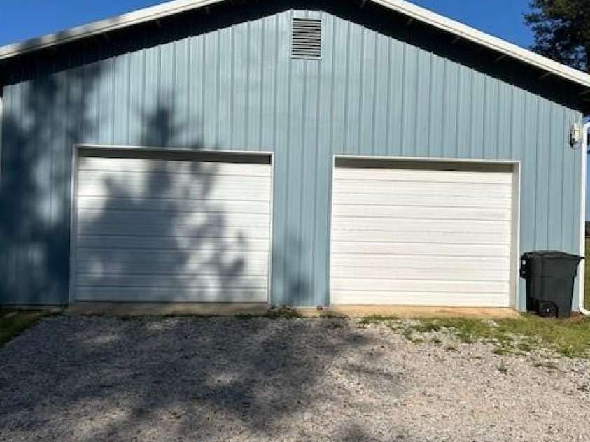 275 Waters Edge Drive, Winnsboro, SC 29180.  MLS# CAR4361923, YatesRealty ID 6053. 