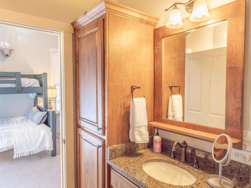 85 Southshore Drive, Tuckasegee, NC 28783.  MLS# CAR4226959, YatesRealty ID 6054. 