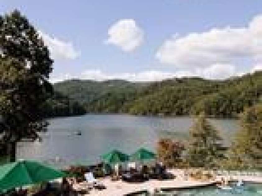 85 Southshore Drive, Tuckasegee, NC 28783.  MLS# CAR4226959, YatesRealty ID 6054. 