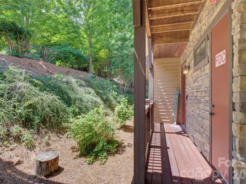85 Southshore Drive, Tuckasegee, NC 28783.  MLS# CAR4226959, YatesRealty ID 6054. 