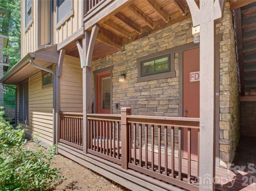 85 Southshore Drive, Tuckasegee, NC 28783.  MLS# CAR4226959, YatesRealty ID 6054. 