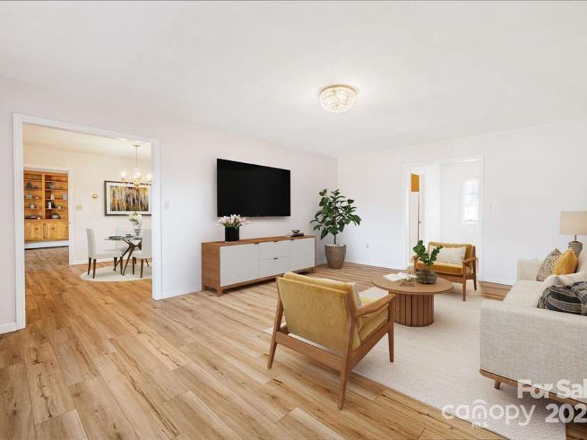 7 Brookshire Road, Leicester, NC 28748.  MLS# CAR4192771, YatesRealty ID 6055. 