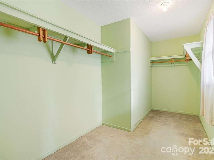 7 Brookshire Road, Leicester, NC 28748.  MLS# CAR4192771, YatesRealty ID 6055. 