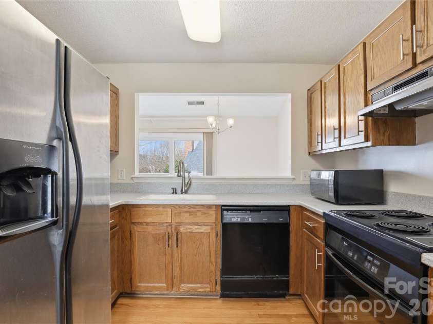 9209 Kings Canyon Drive, Charlotte, NC 28210.  MLS# CAR4340050, YatesRealty ID 6055. 