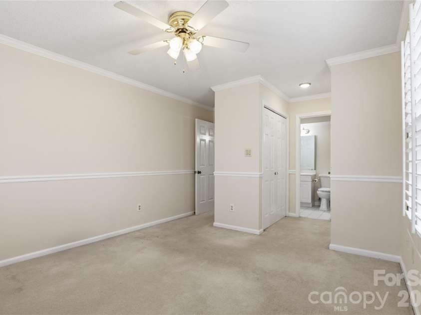 9209 Kings Canyon Drive, Charlotte, NC 28210.  MLS# CAR4340050, YatesRealty ID 6055. 