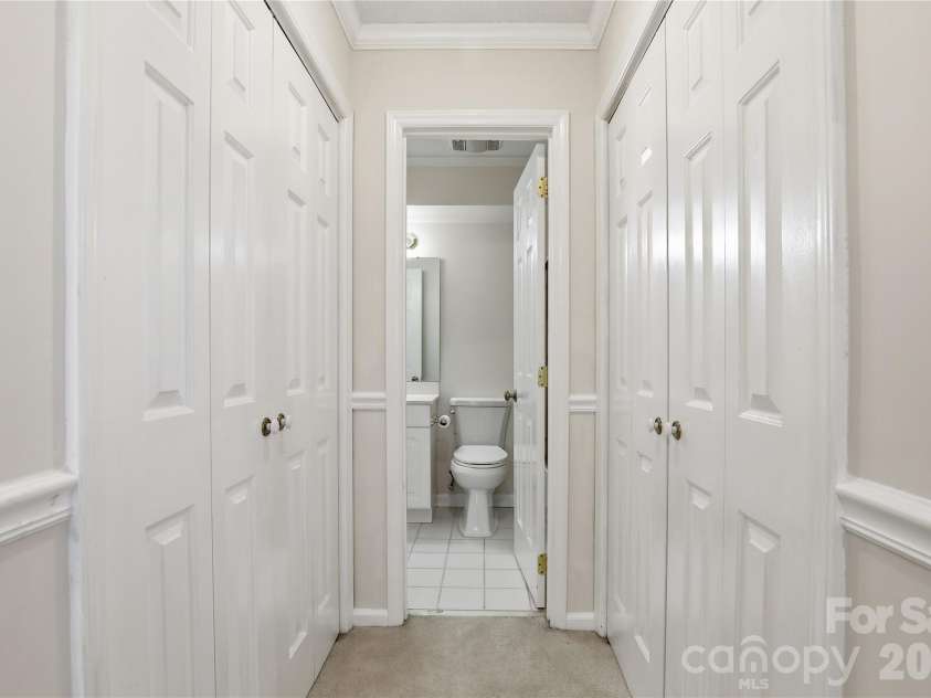 9209 Kings Canyon Drive, Charlotte, NC 28210.  MLS# CAR4340050, YatesRealty ID 6055. 