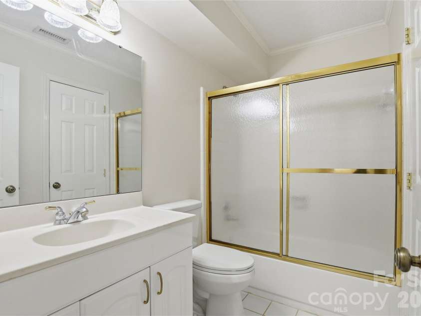 9209 Kings Canyon Drive, Charlotte, NC 28210.  MLS# CAR4340050, YatesRealty ID 6055. 