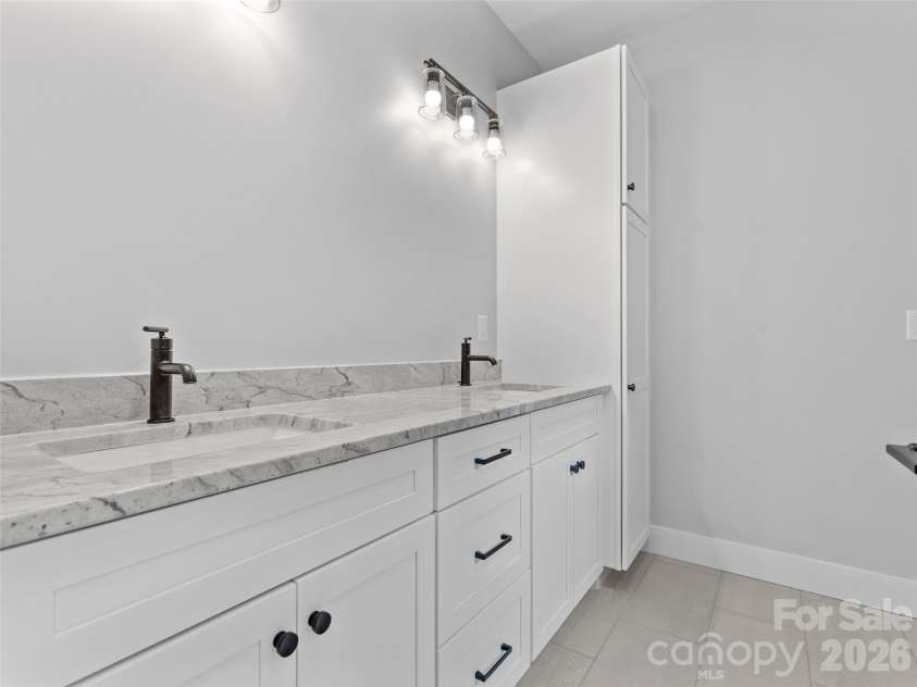 306 Gallimore Road, Brevard, NC 28712.  MLS# CAR4343302, YatesRealty ID 6056. 