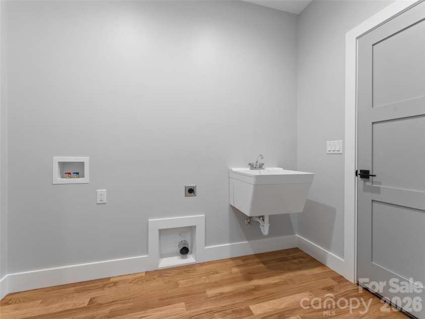 306 Gallimore Road, Brevard, NC 28712.  MLS# CAR4343302, YatesRealty ID 6056. 