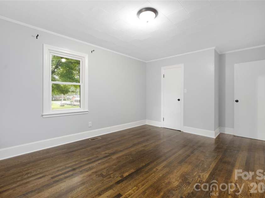 146 Staton Road, Gastonia, NC 28056.  MLS# CAR4349751, YatesRealty ID 6057. 