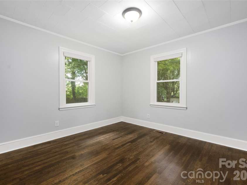 146 Staton Road, Gastonia, NC 28056.  MLS# CAR4349751, YatesRealty ID 6057. 