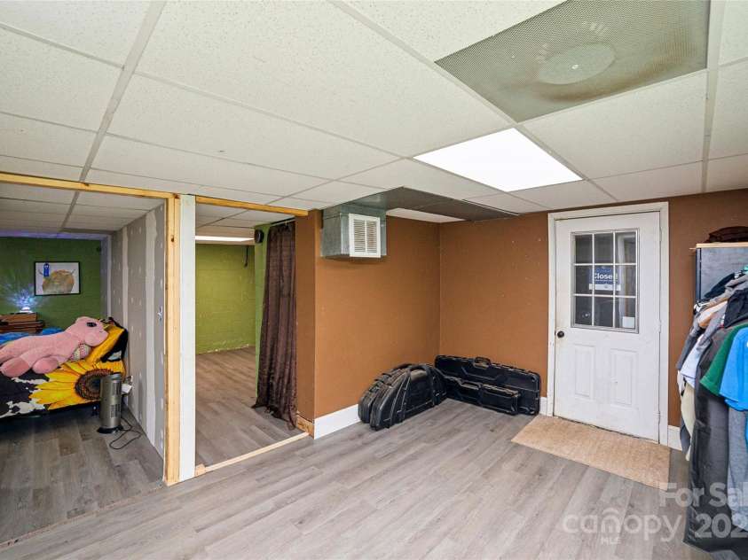 17154 Frog Pond Road, Oakboro, NC 28129.  MLS# CAR4228450, YatesRealty ID 6058. Basement