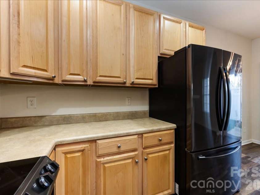 224 Azteca Drive, Matthews, NC 28104.  MLS# CAR4345591, YatesRealty ID 6058. 