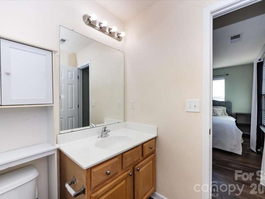 224 Azteca Drive, Matthews, NC 28104.  MLS# CAR4345591, YatesRealty ID 6058. 