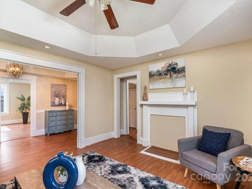 205 Martin Luther King Jr Avenue, Salisbury, NC 28144.  MLS# CAR4167401, YatesRealty ID 606. 