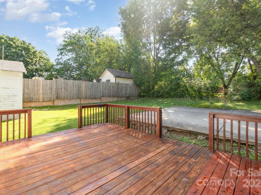 205 Martin Luther King Jr Avenue, Salisbury, NC 28144.  MLS# CAR4167401, YatesRealty ID 606. 