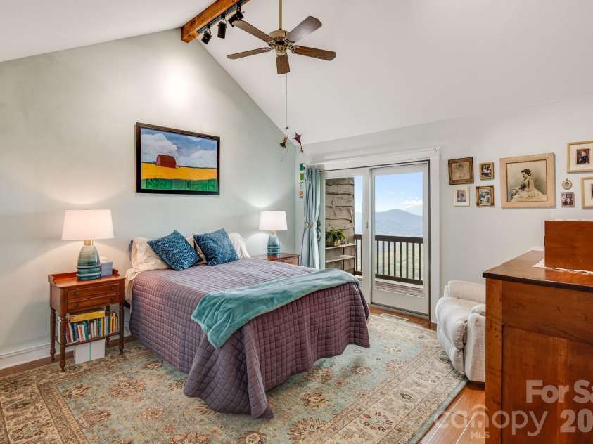 133 Club House Drive, Burnsville, NC 28714.  MLS# CAR4357061, YatesRealty ID 6060. 