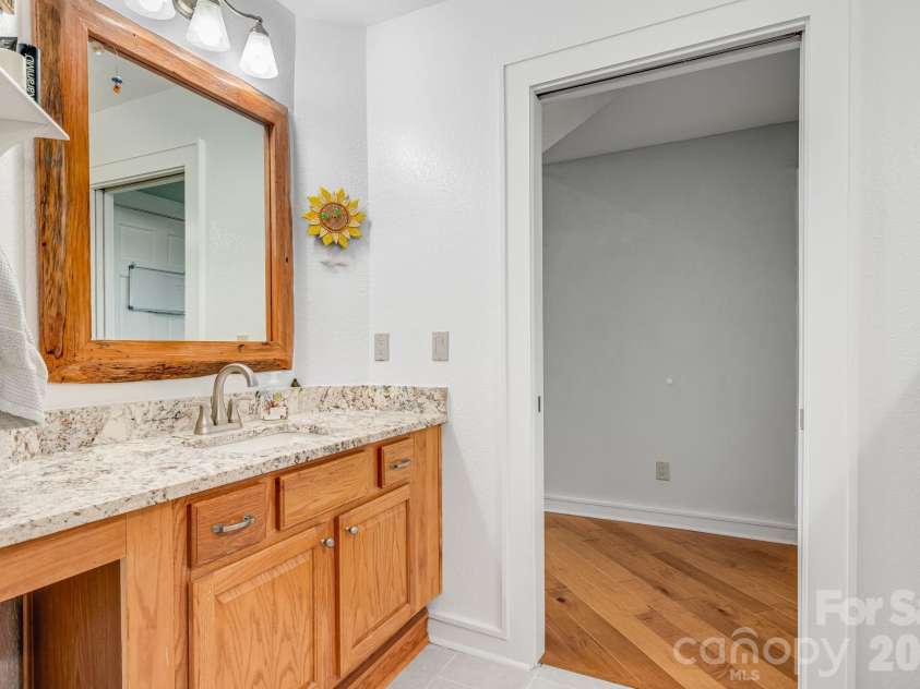 133 Club House Drive, Burnsville, NC 28714.  MLS# CAR4357061, YatesRealty ID 6060. 