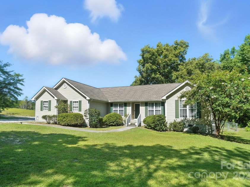1116 Shop Road, Kershaw, SC 29067.  MLS# CAR4306111, YatesRealty ID 6061. 