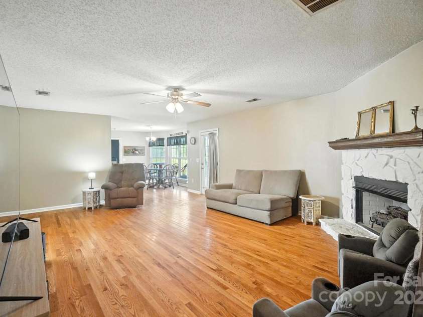 1116 Shop Road, Kershaw, SC 29067.  MLS# CAR4306111, YatesRealty ID 6061. 