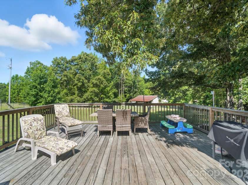 1116 Shop Road, Kershaw, SC 29067.  MLS# CAR4306111, YatesRealty ID 6061. 