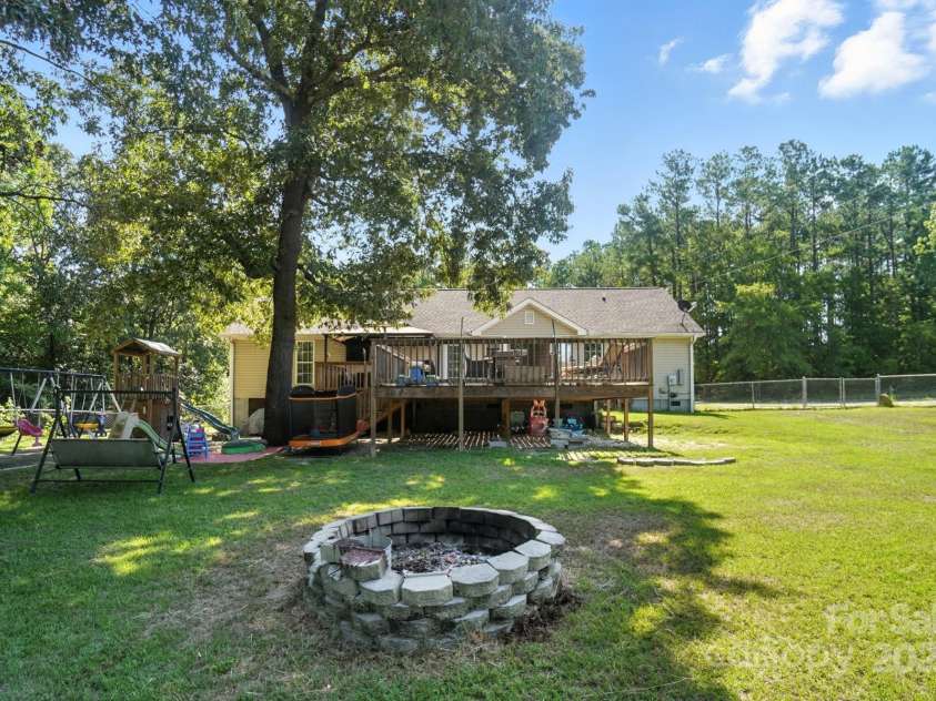 1116 Shop Road, Kershaw, SC 29067.  MLS# CAR4306111, YatesRealty ID 6061. 
