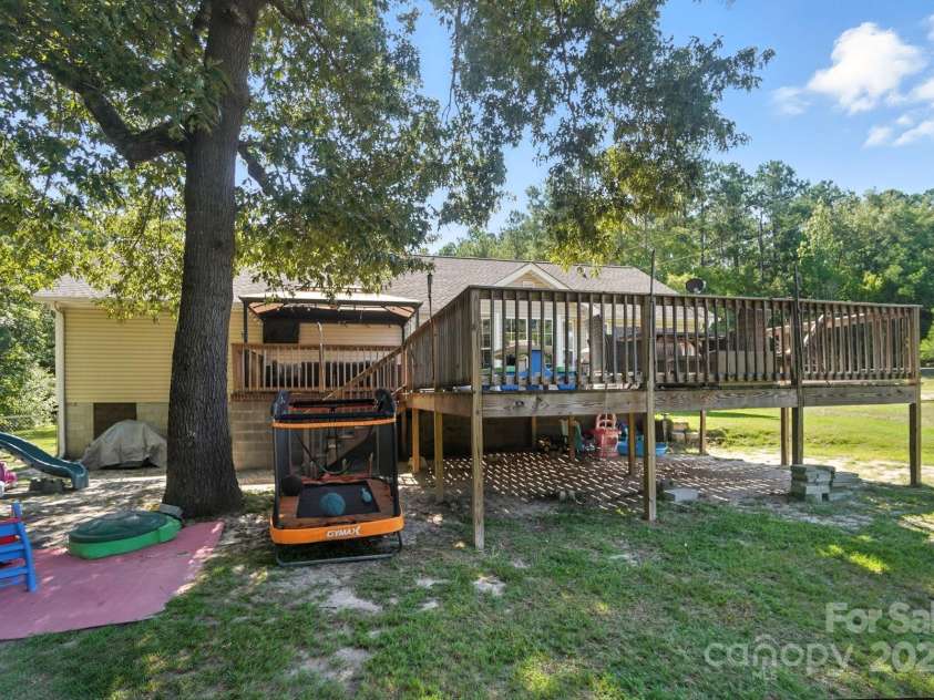 1116 Shop Road, Kershaw, SC 29067.  MLS# CAR4306111, YatesRealty ID 6061. 