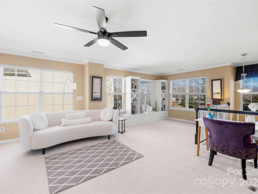 9813 Hanberry Boulevard, Charlotte, NC 28213.  MLS# CAR4218381, YatesRealty ID 6061. 