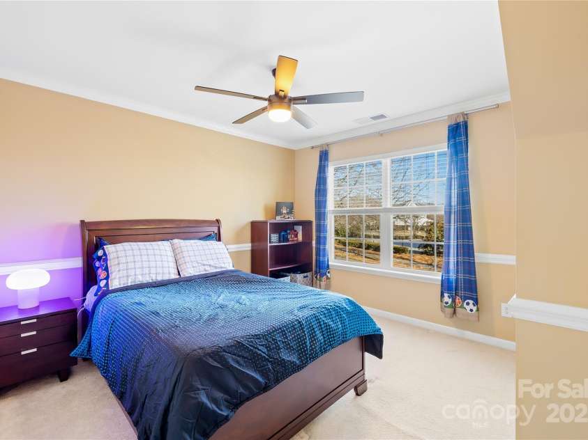 9813 Hanberry Boulevard, Charlotte, NC 28213.  MLS# CAR4218381, YatesRealty ID 6061. 