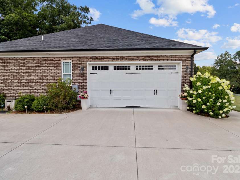 203 Poplins Grove Church Road, Albemarle, NC 28001.  MLS# CAR4271433, YatesRealty ID 6063. 