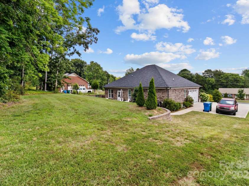 203 Poplins Grove Church Road, Albemarle, NC 28001.  MLS# CAR4271433, YatesRealty ID 6063. 
