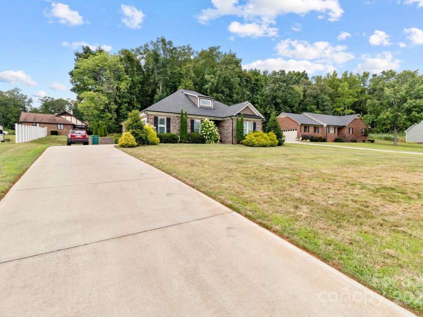 203 Poplins Grove Church Road, Albemarle, NC 28001.  MLS# CAR4271433, YatesRealty ID 6063. 