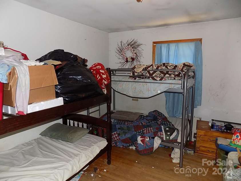 405 Sherwood Drive, Bessemer City, NC 28016.  MLS# CAR4167847, YatesRealty ID 6063. Bedroom