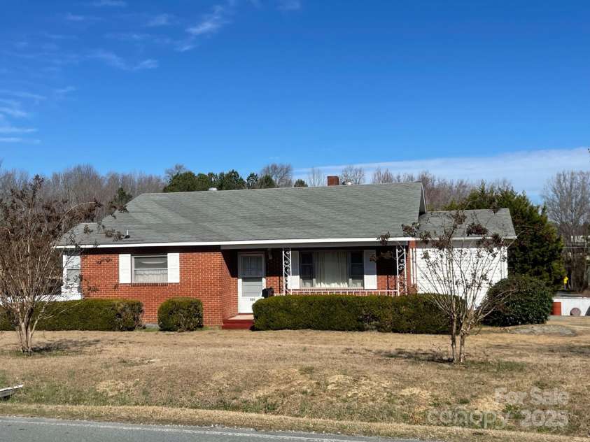 321 Sewell Street, Pageland, SC 29728.  MLS# CAR4227147, YatesRealty ID 6065. 