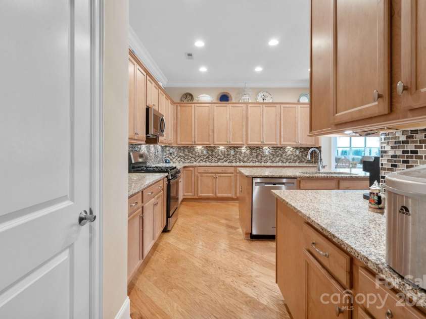 499 Granite Lake Court, Denver, NC 28037.  MLS# CAR4262817, YatesRealty ID 6067. 