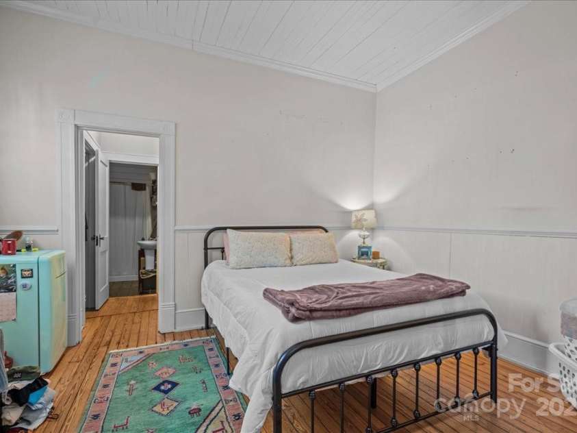135 & 145 Melrose Avenue, Tryon, NC 28782.  MLS# CAR4233654, YatesRealty ID 6068. 