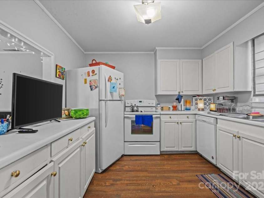135 & 145 Melrose Avenue, Tryon, NC 28782.  MLS# CAR4233654, YatesRealty ID 6068. 