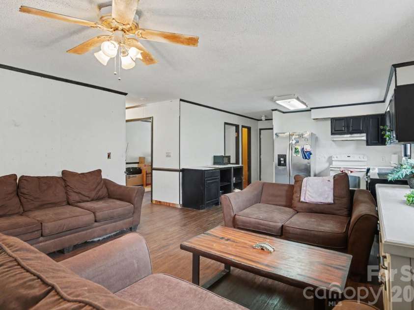 236 Tussey Road, Lexington, NC 27295.  MLS# CAR4355726, YatesRealty ID 6068. 