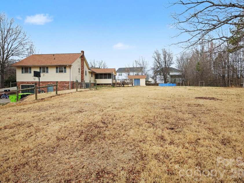 236 Tussey Road, Lexington, NC 27295.  MLS# CAR4355726, YatesRealty ID 6068. 