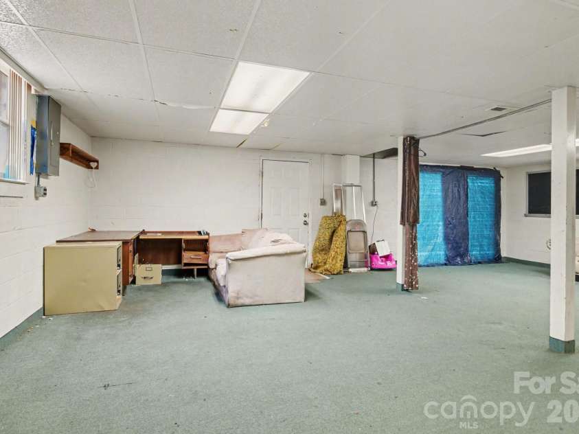 236 Tussey Road, Lexington, NC 27295.  MLS# CAR4355726, YatesRealty ID 6068. 