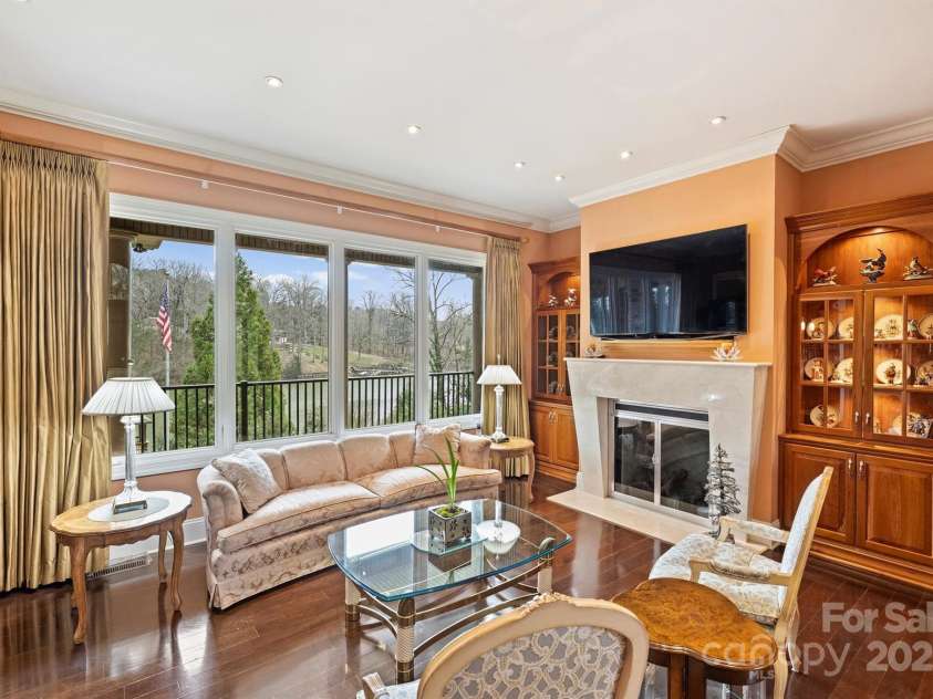 8720 Island Point Road, Charlotte, NC 28278.  MLS# CAR4235188, YatesRealty ID 6069. 