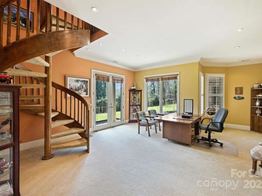 8720 Island Point Road, Charlotte, NC 28278.  MLS# CAR4235188, YatesRealty ID 6069. 