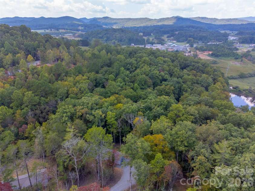 75 Windswept Lane, Hayesville, NC 28904.  MLS# CAR4320566, YatesRealty ID 6070. 