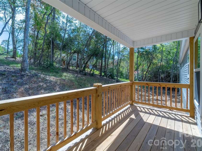 75 Windswept Lane, Hayesville, NC 28904.  MLS# CAR4320566, YatesRealty ID 6070. 
